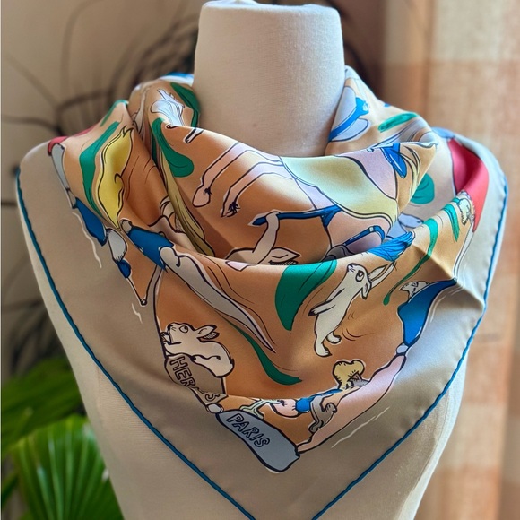 New in Box HERMÈS Milles Et Un Lapins Silk Twill Scarf 90, 2023, WITH Box - Picture 5 of 15